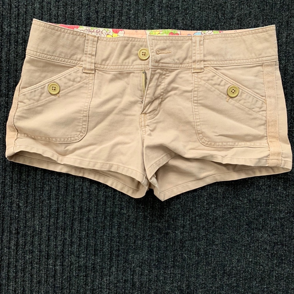 Hollister Khaki shorts